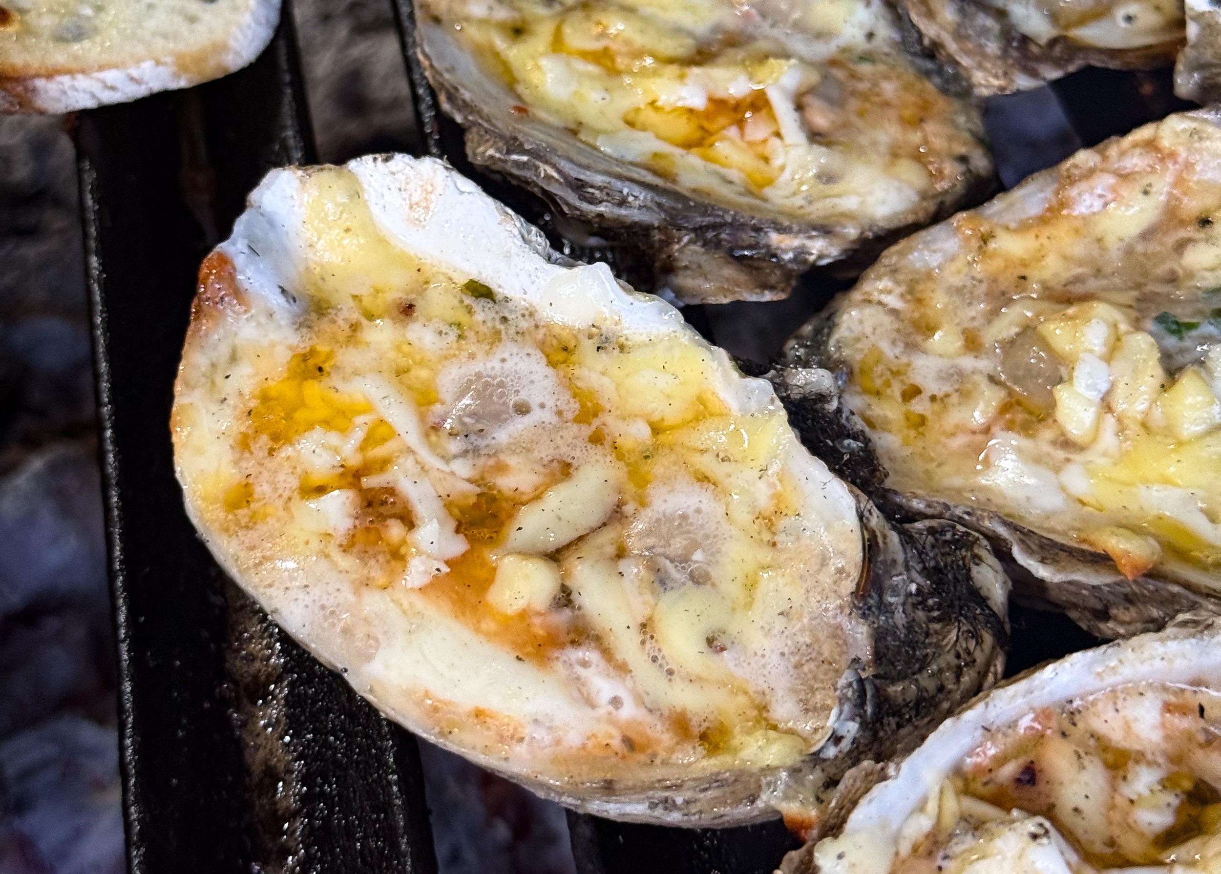 Ostiones Gratinados Baja Norte Food Bar