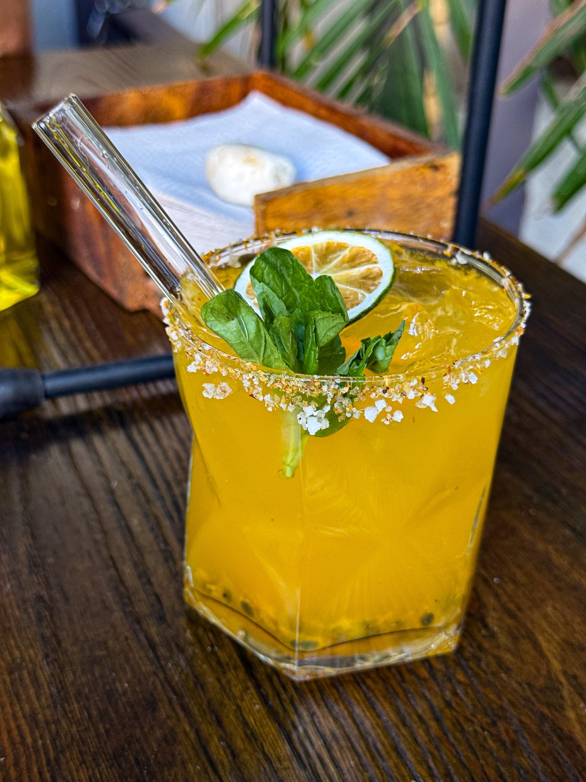 Maracuyá (Passionfruit) Margarita Pizza Pesto & Tomate Pizzeria