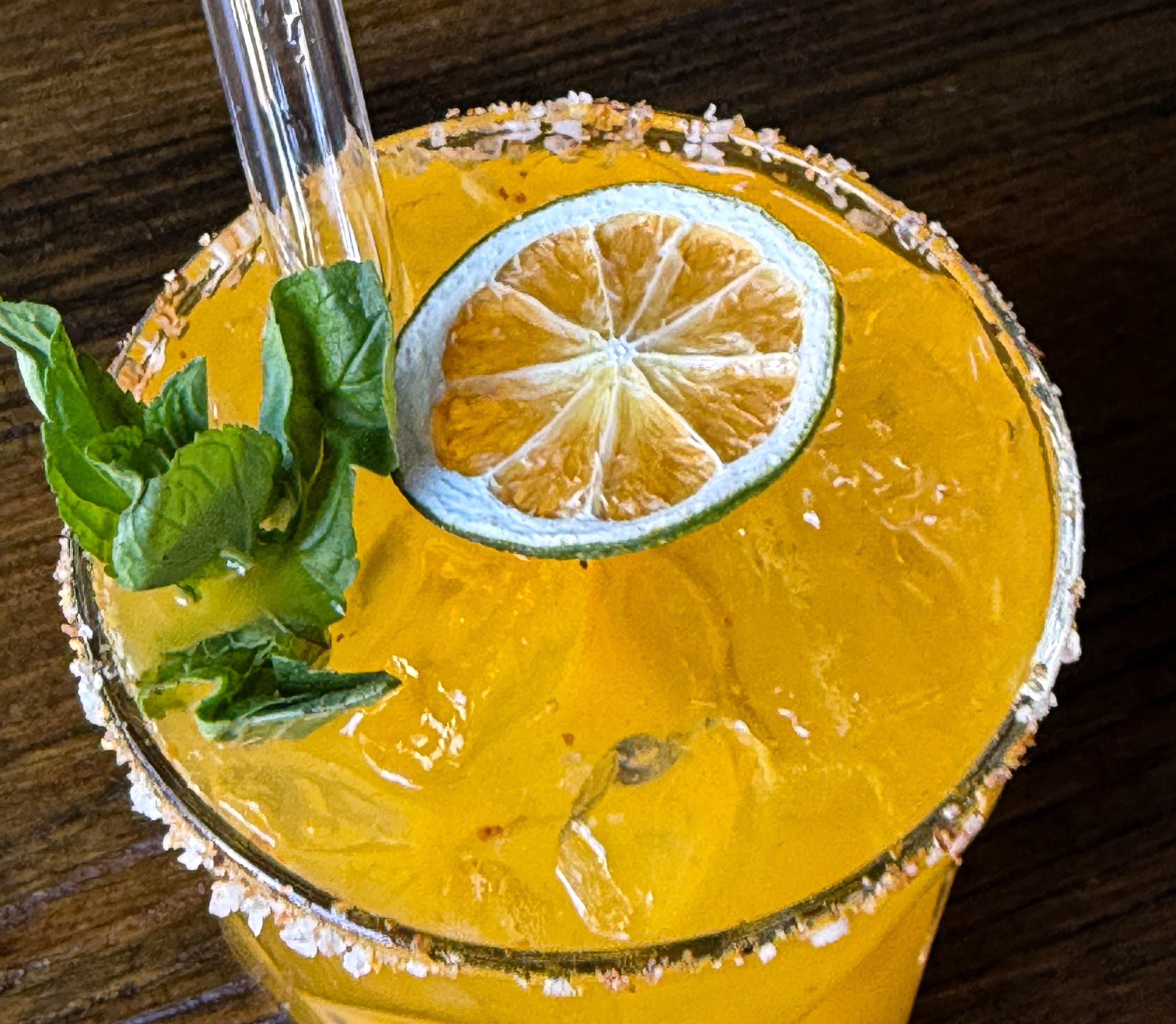 Maracuyá (Passionfruit) Margarita Pizza Pesto & Tomate Pizzeria