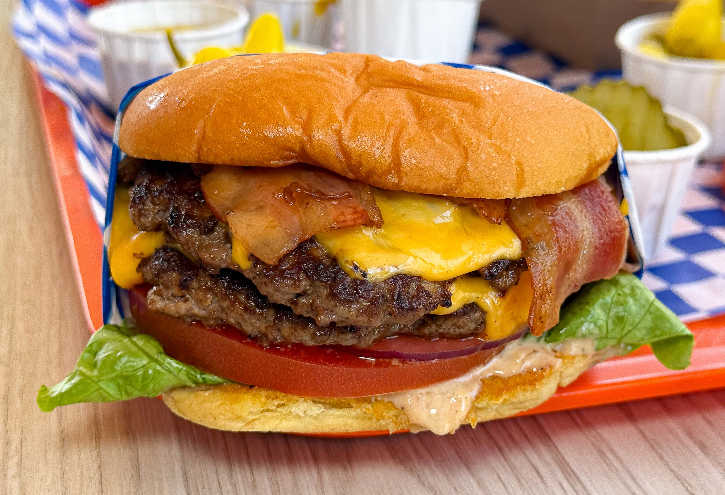 Cheeseburgers Guadalajara Eureka Burgers